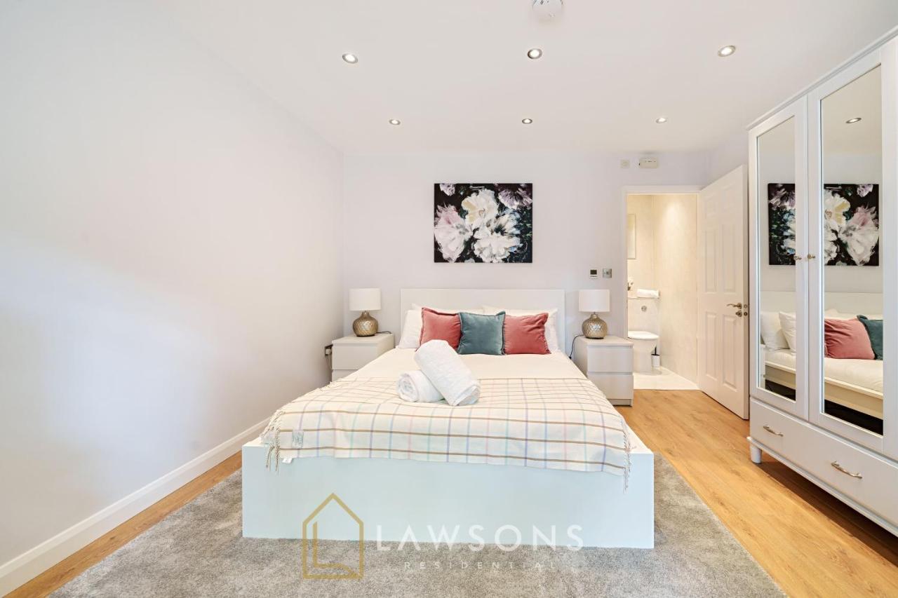 Stylish Living By Lawsons - 3 En Suites Windsor Kültér fotó