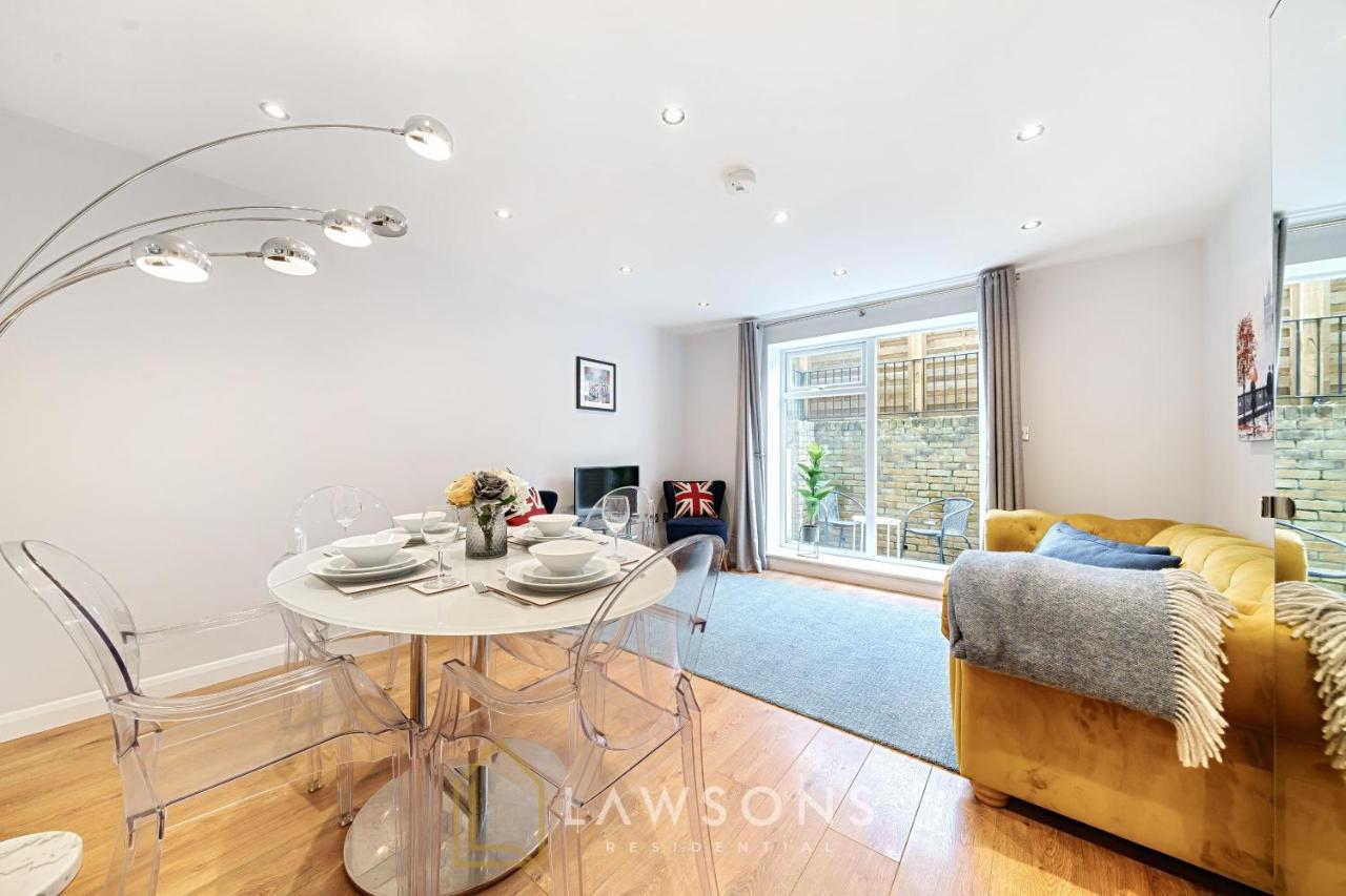 Stylish Living By Lawsons - 3 En Suites Windsor Kültér fotó