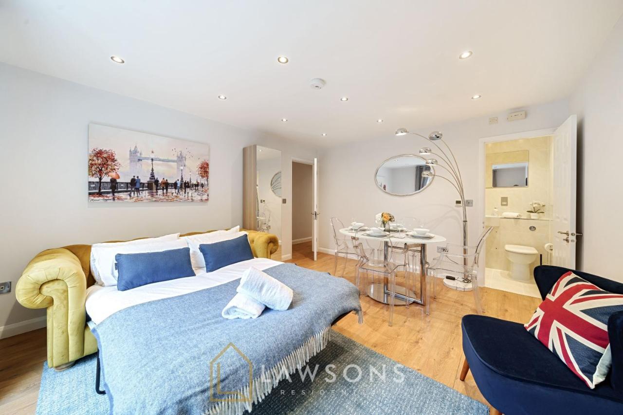 Stylish Living By Lawsons - 3 En Suites Windsor Kültér fotó