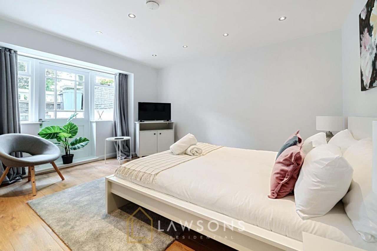 Stylish Living By Lawsons - 3 En Suites Windsor Kültér fotó