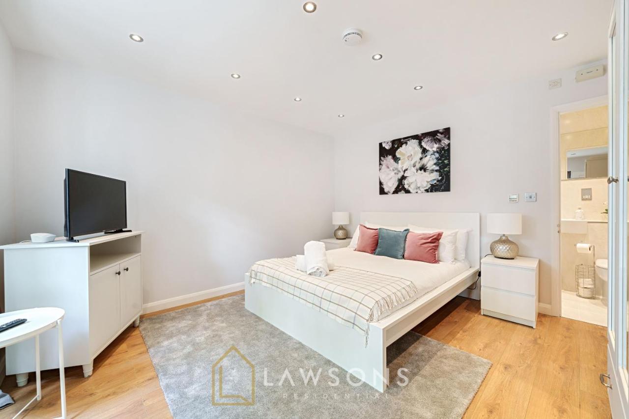 Stylish Living By Lawsons - 3 En Suites Windsor Kültér fotó
