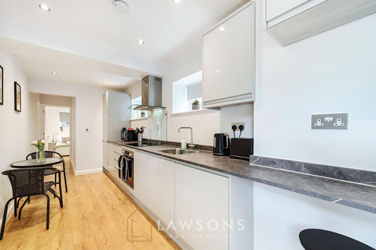 Stylish Living By Lawsons - 3 En Suites Windsor Kültér fotó